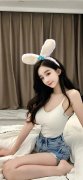 15岁女生穿黑色jk服拆c